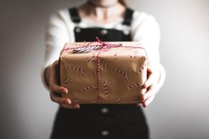 Holiday Gift Giving: How to Avoid Overspending